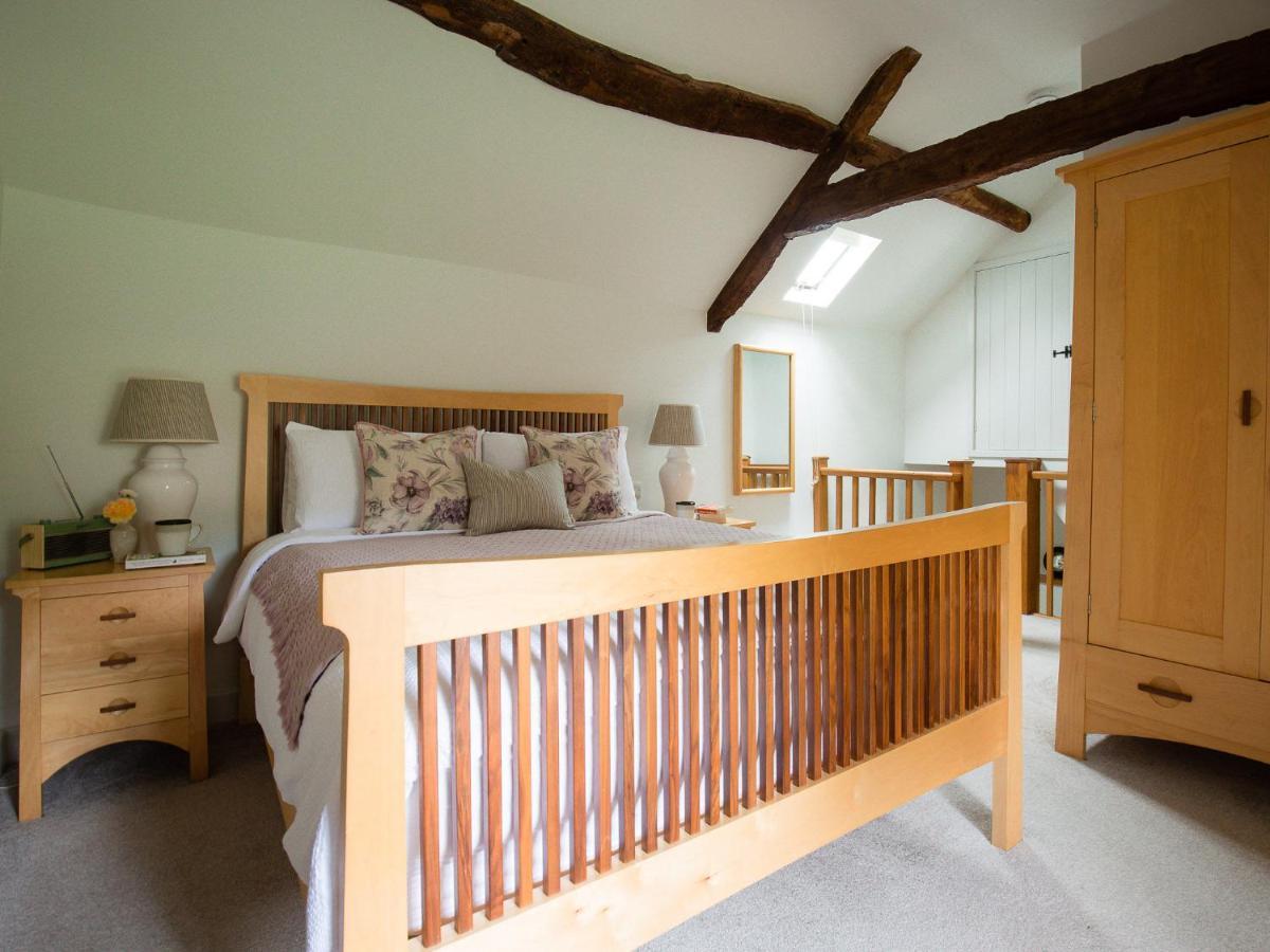 Climbing Rose - Dog Friendly - Peaceful Cotswold * Adlestrop