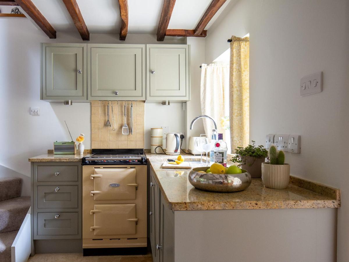 Holiday home Climbing Rose - Dog Friendly - Peaceful Cotswold Adlestrop