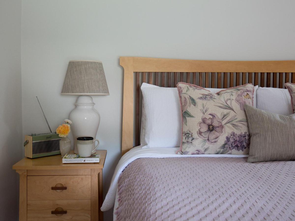 Holiday home Climbing Rose - Dog Friendly - Peaceful Cotswold