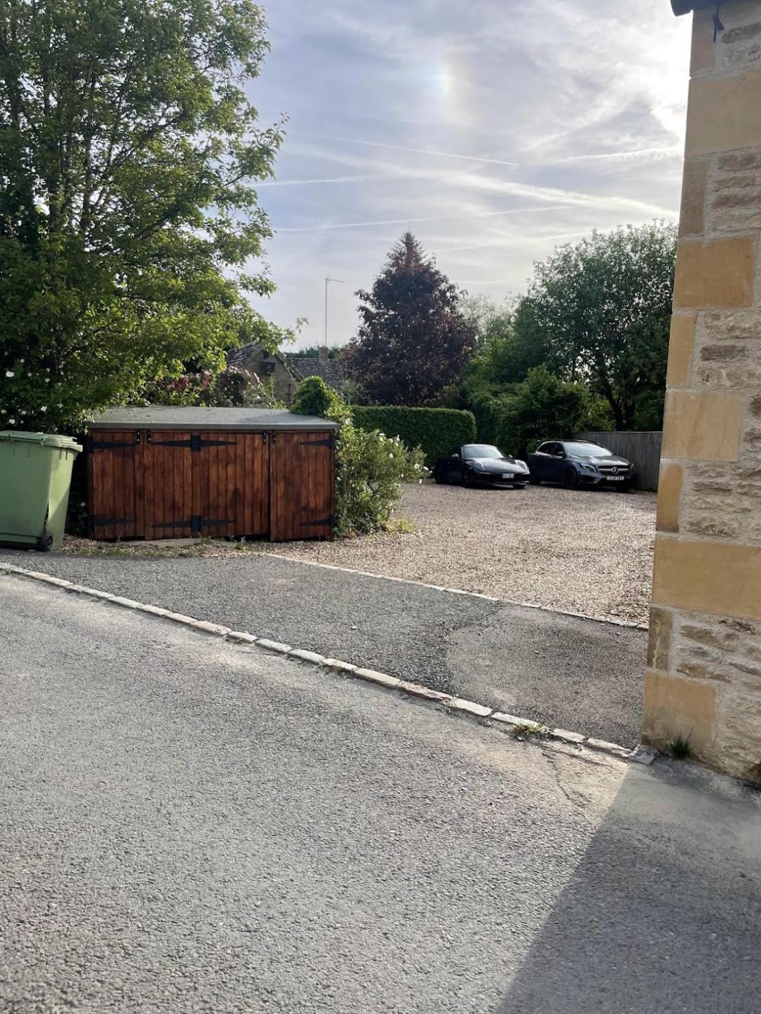 Climbing Rose - Dog Friendly - Peaceful Cotswold Holiday home
